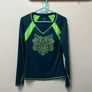 Athleta long sleeve, v neck. Dark green and lime. Sz small. Excellent condition